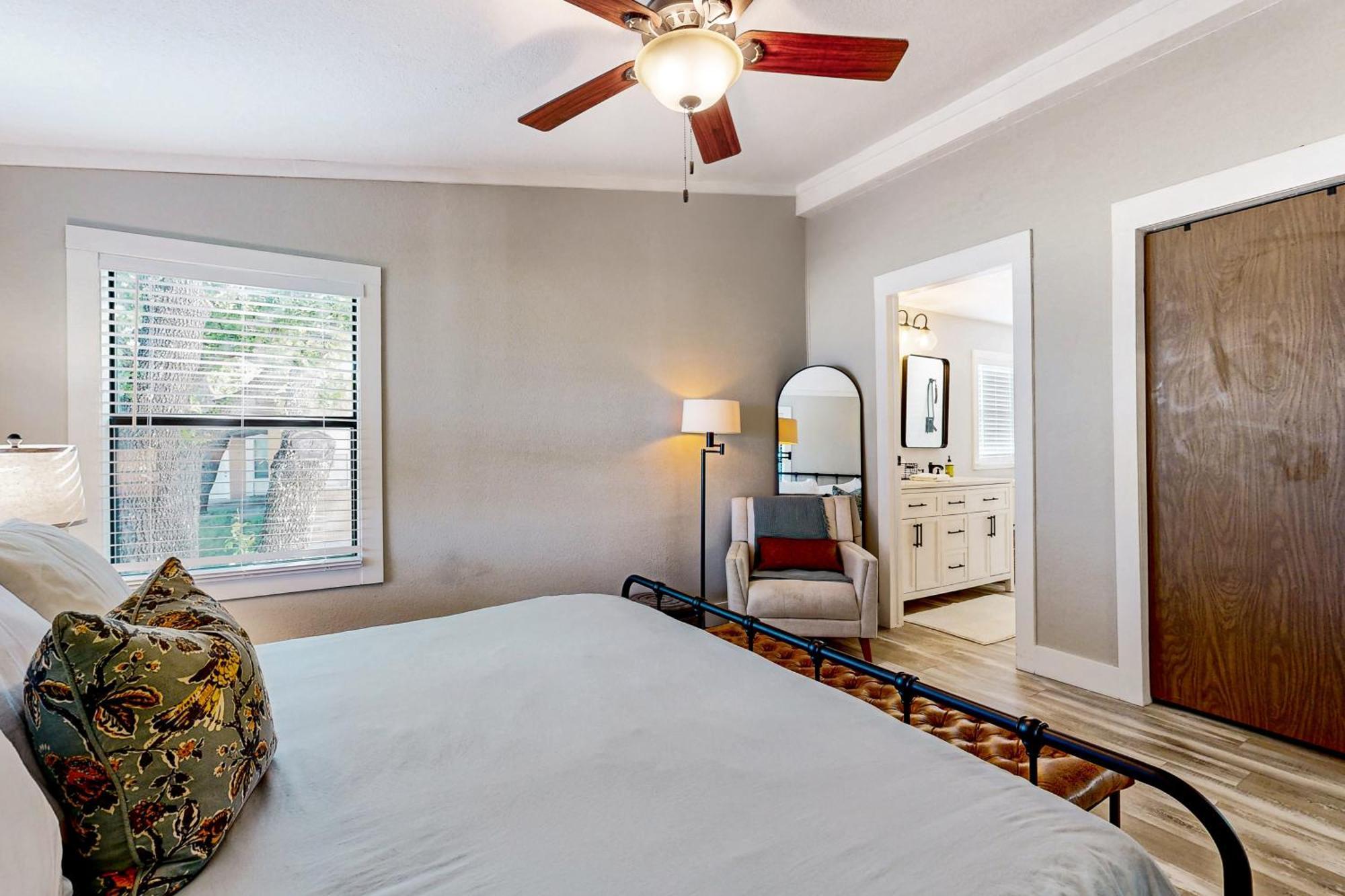 Lake Buchanan Living Burnet Bagian luar foto